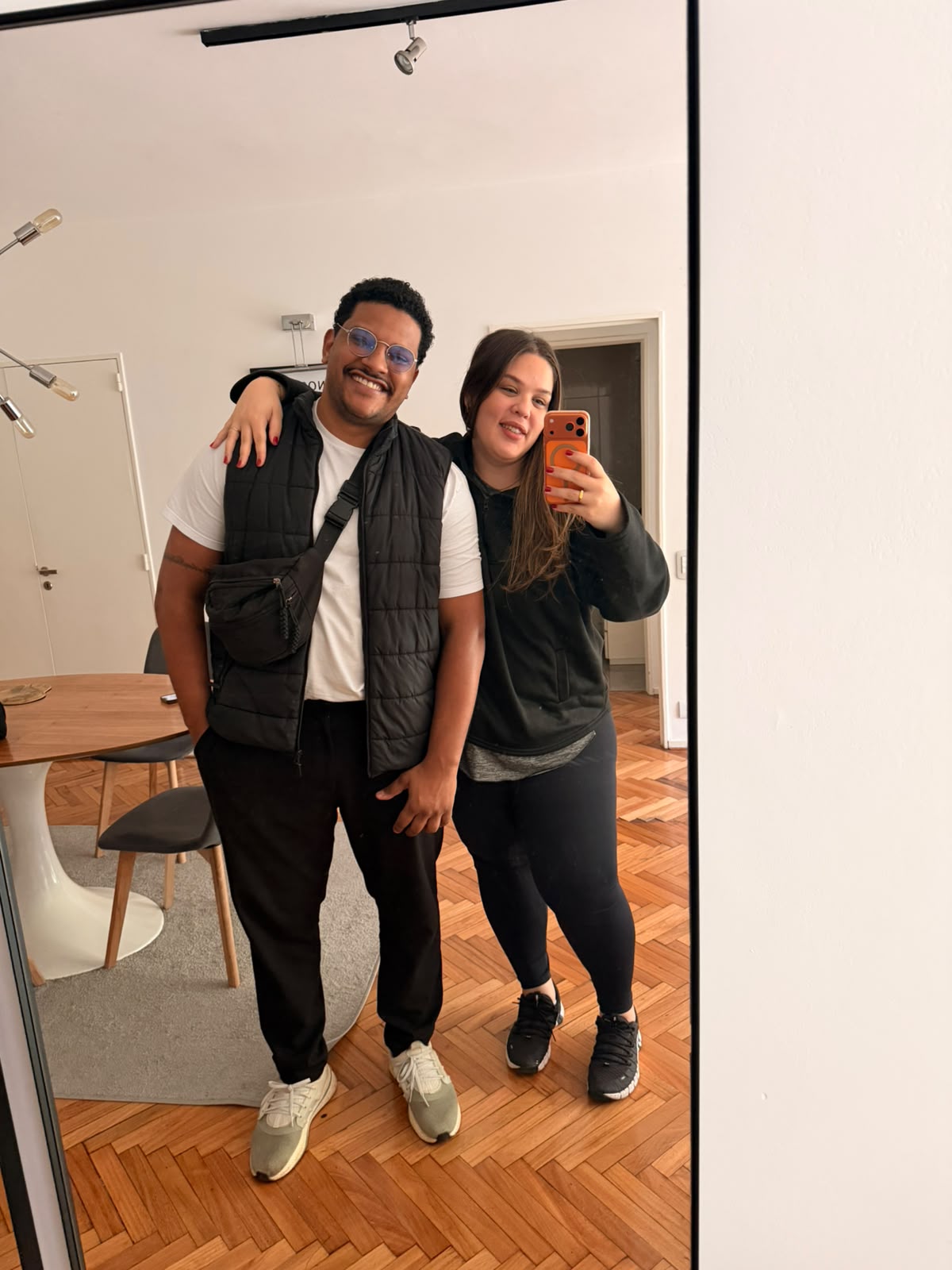 Digital nomad couple travelling